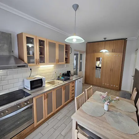 Appartement Zoli Apartmanok-balcony Koelcsey 32 *